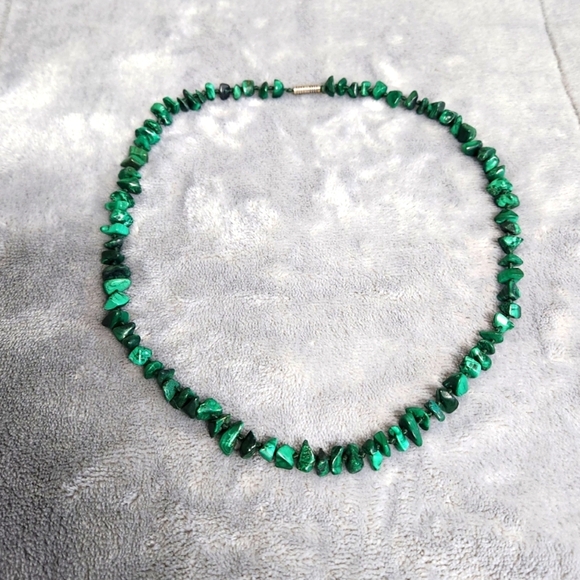 Vibrant Green Malachite Bead Necklace - Picture 5 of 5